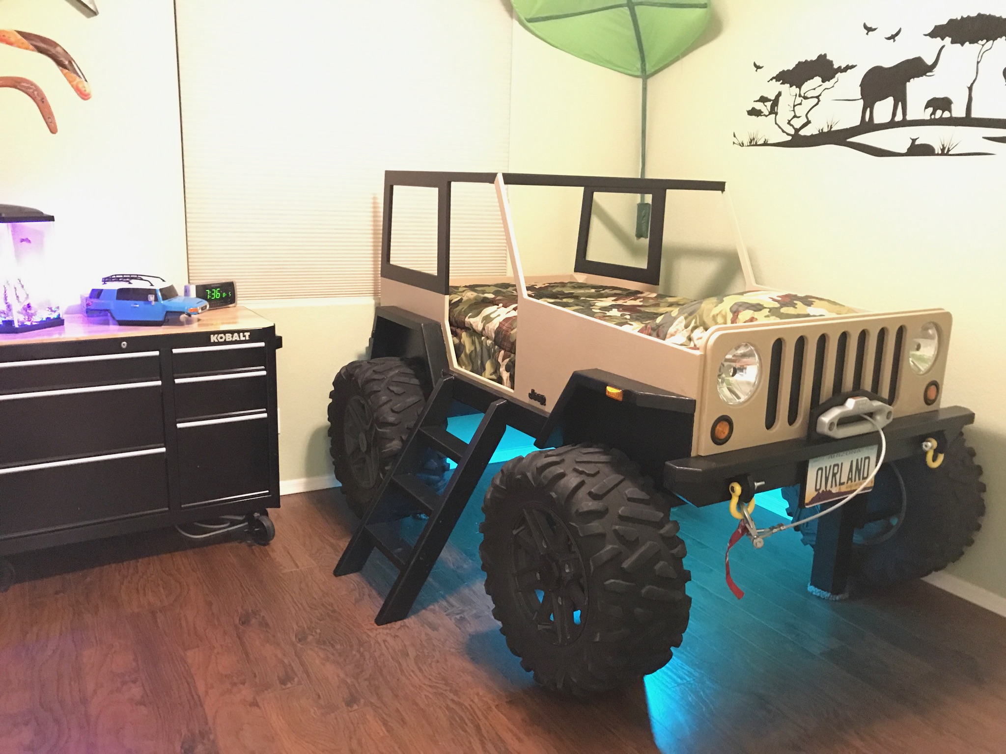 jeep wrangler kids bed