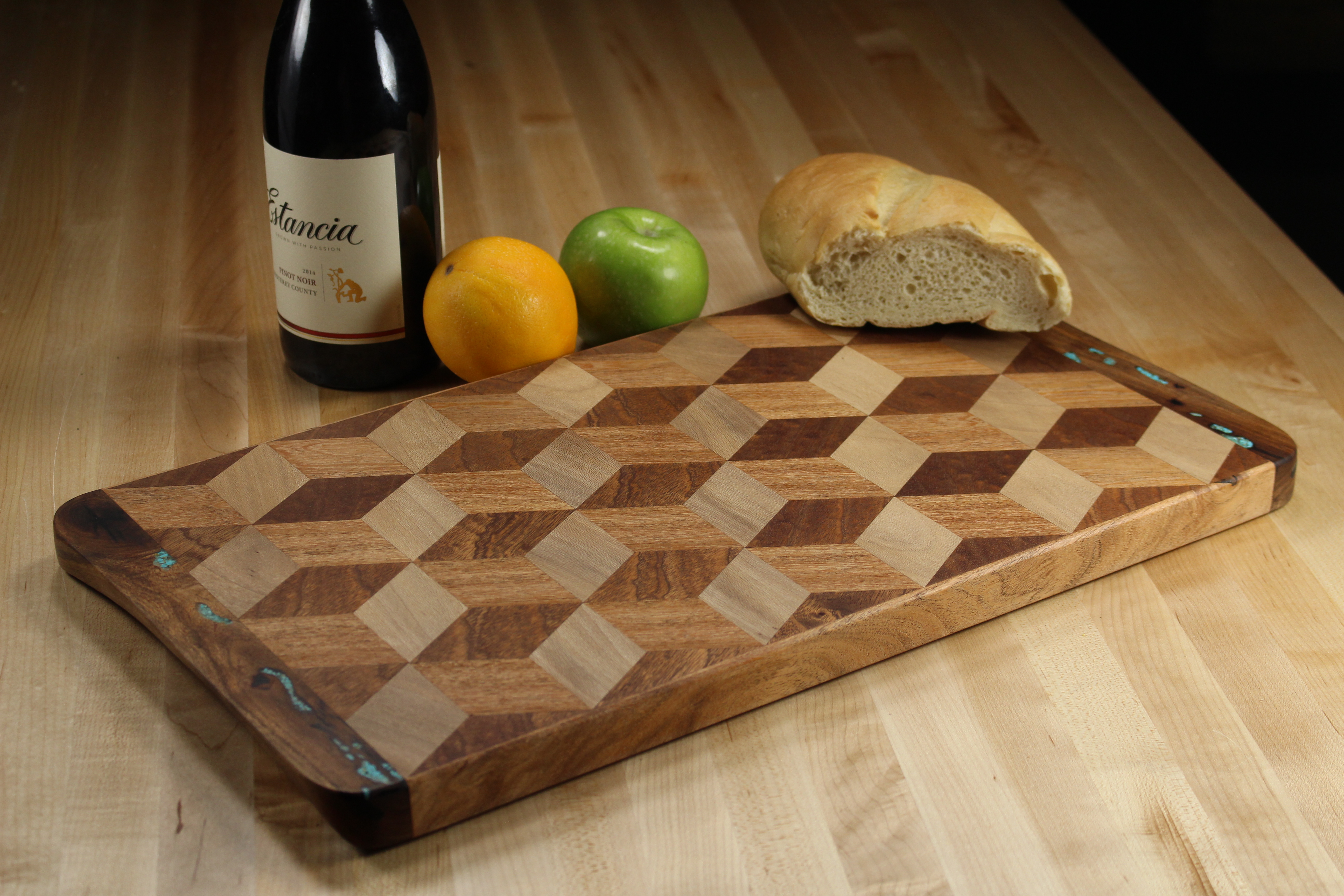 4 Simple Tricks for an EyeCatching Wood Cutting Board